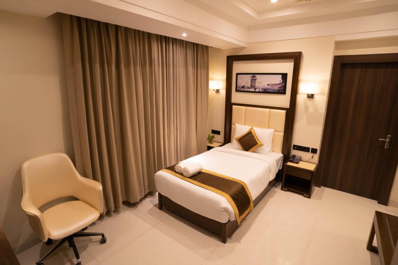 The Parkline Agartala Exteriér fotografie